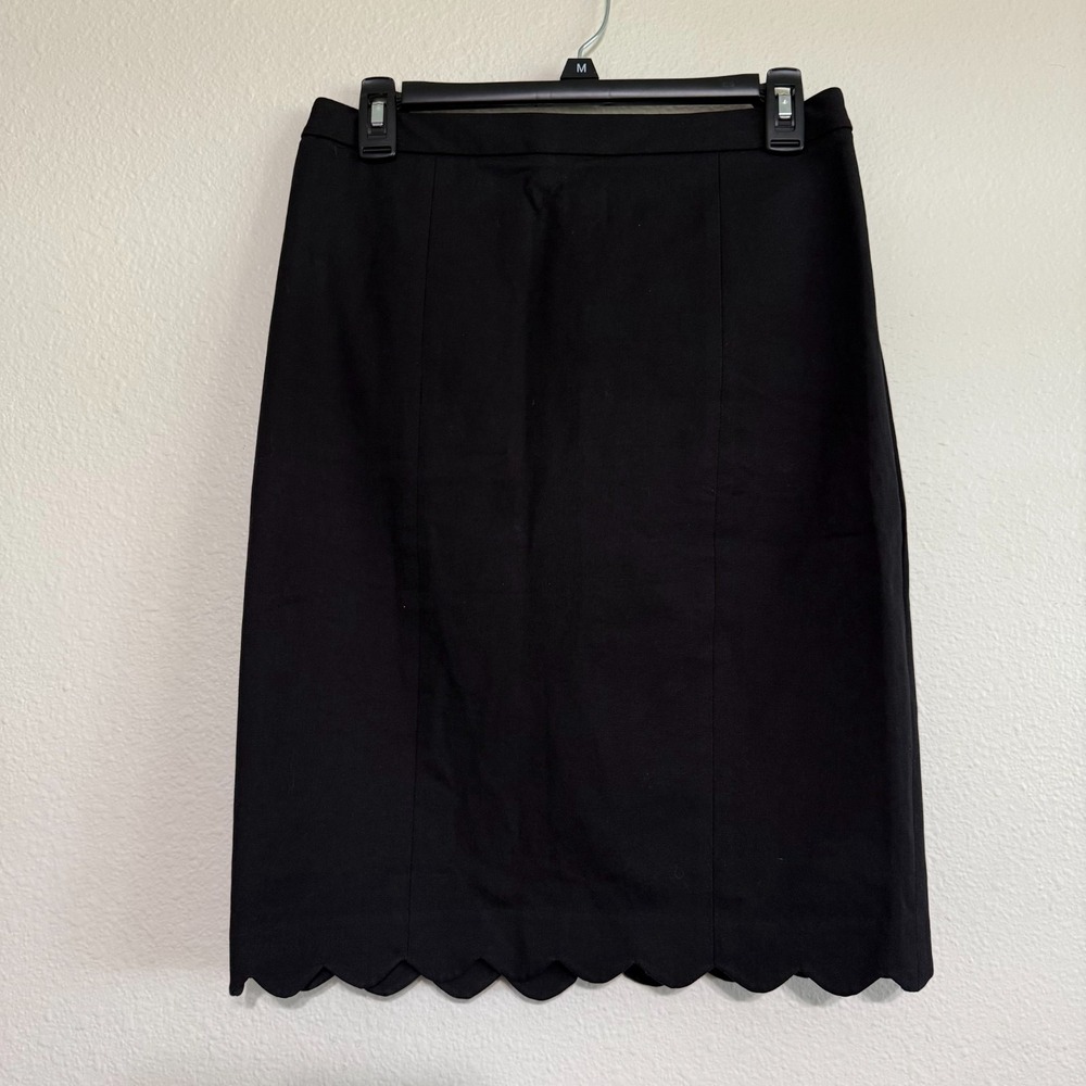 Banana Republic Scalloped Pencil Skirt Womens 4P Black Vented Zip-Back Classic